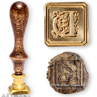 Square seal - D - "Capolettera" with wooden handle