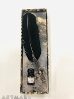 Gift set quill with metal nib holder, ink bottle 10cc. Window gift box size cm 9x29,5x3h AVAILABLE R
