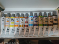Oil for Art cardboard box 12 assorted tubes 20 ml